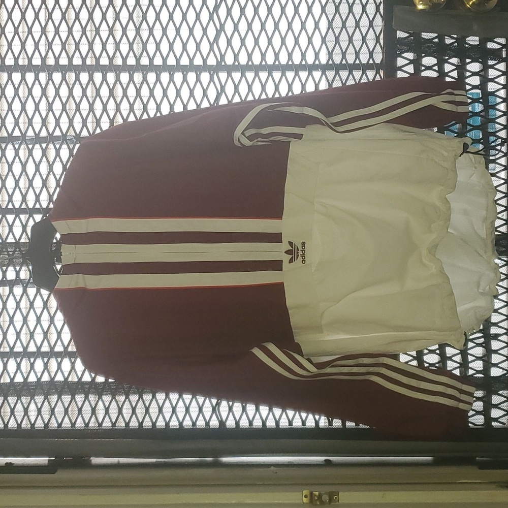 Adidas Windbreaker style pullover men's jacket, size Small.